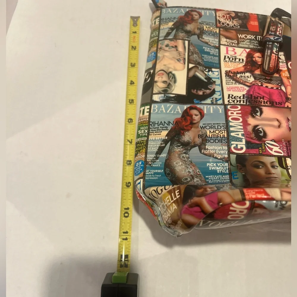 Multicolor Magazine Tote with an Eclectic Collage of Iconic Magazine Covers - Picture 12 of 14